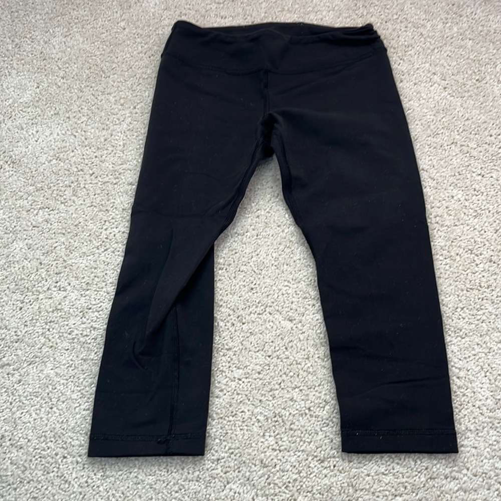 Ivivva girls black capris leggings size 8